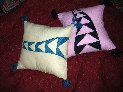 A quilt project, 'Purple Snake in the Grass Cushions,' by Joy-Lily. Click to enlarge.